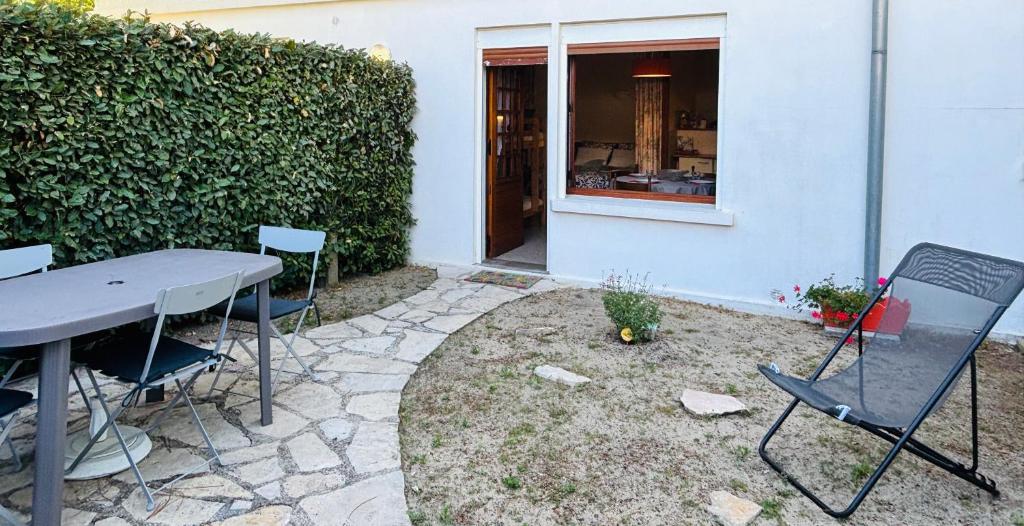 Studio ouest à 300m des plages - 2