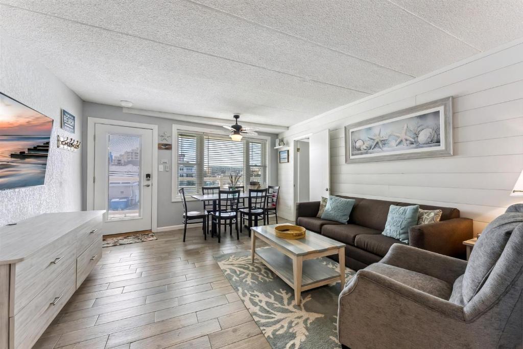 9103 Atlantic Ave, Unit 204, Wildwood Crest