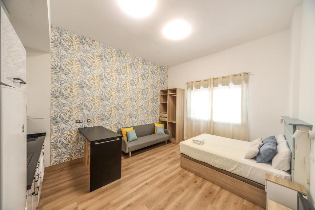 Lovely Studio in the Heart of Malaga FREE SWIMMING POOL - 4
