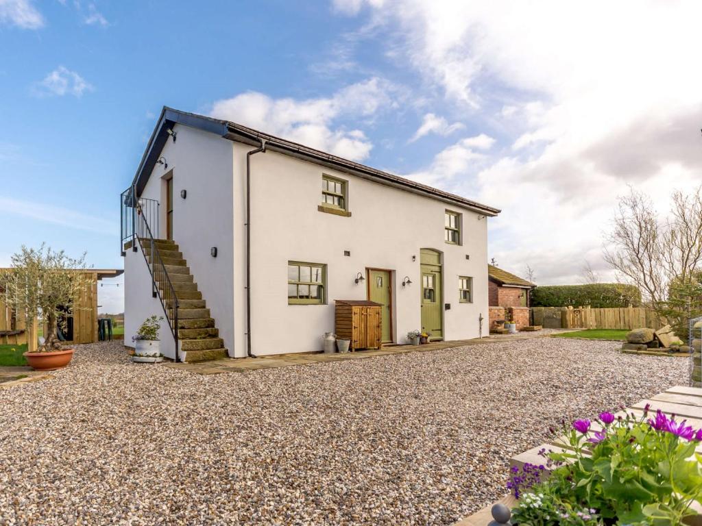 2 Bed in Formby 90263, Barton