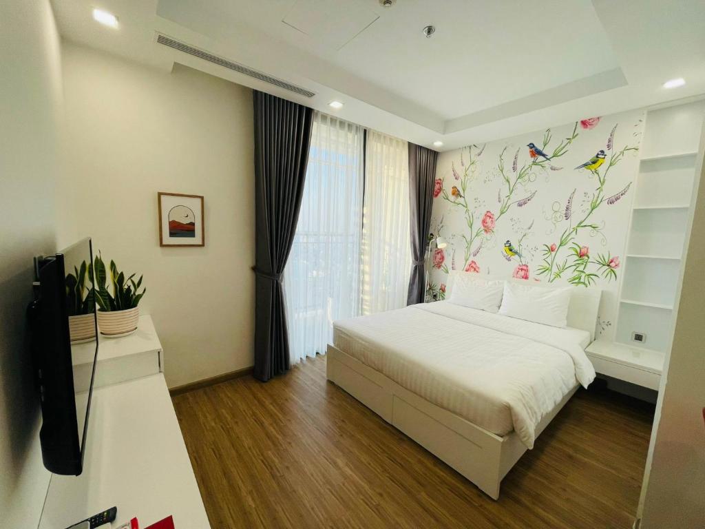 High Quality Stu Apt With Swimming Pool, Gym, Private Walking Lake In City Centre, Hanoj