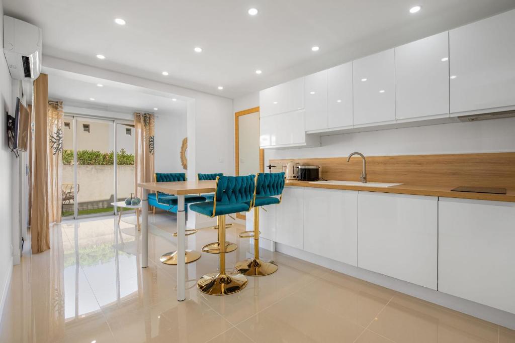 Le Grand Bleu Modernes und funktionales Apartment mit Terrasse Parkplatz - 2