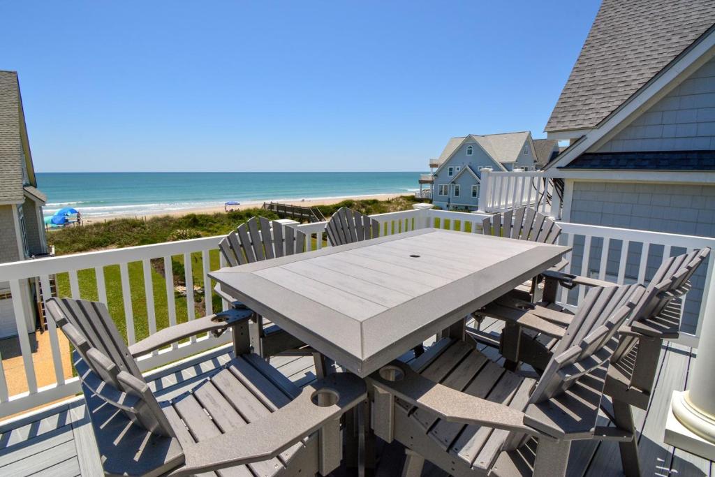 Footprints, North Topsail Beach