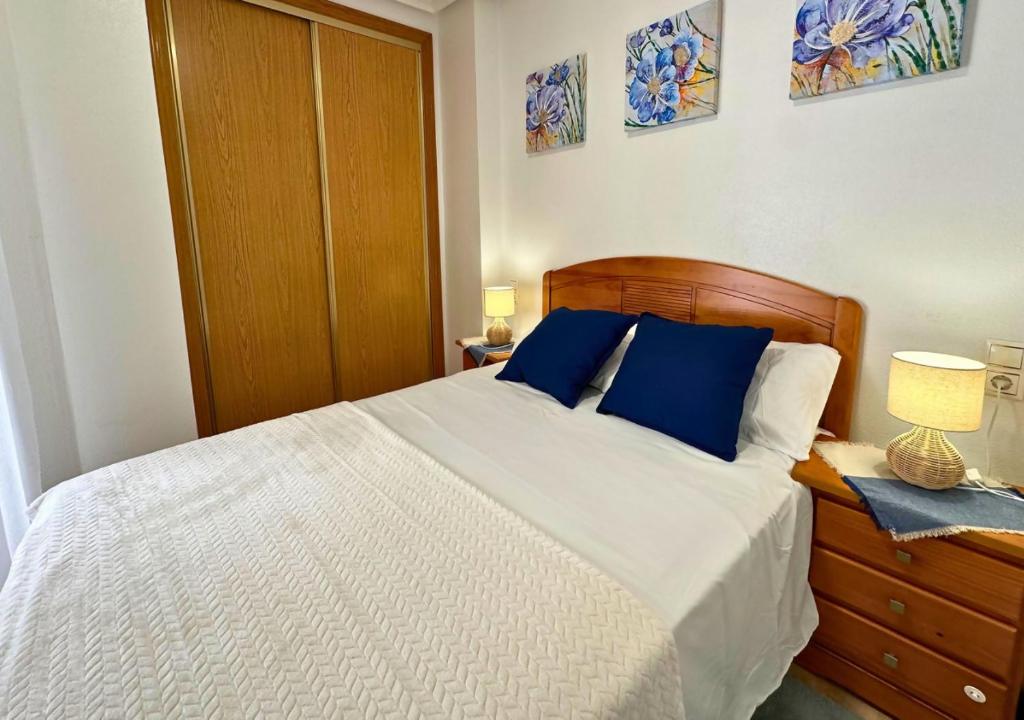 RG78: Penthouse Downtown Torrevieja - 3