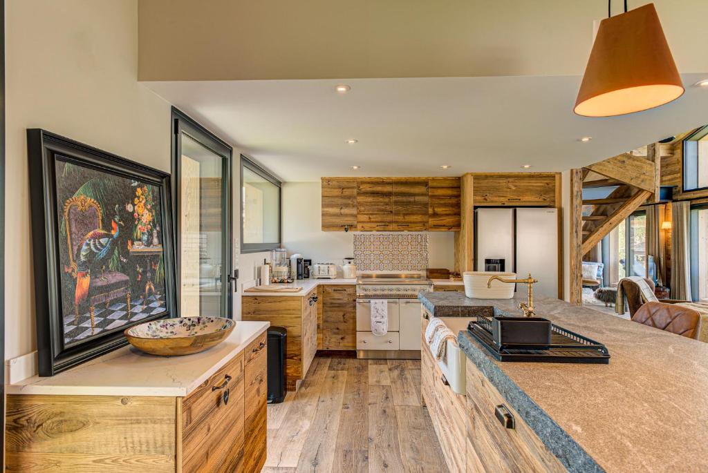 Chalet Papillon, Alpes Agency, Detached Chalet, Les Praz, Sleeps 8-10 - 4