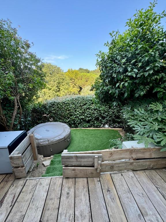 Grimaud 2 chambres Jacuzzi terrasse - 2