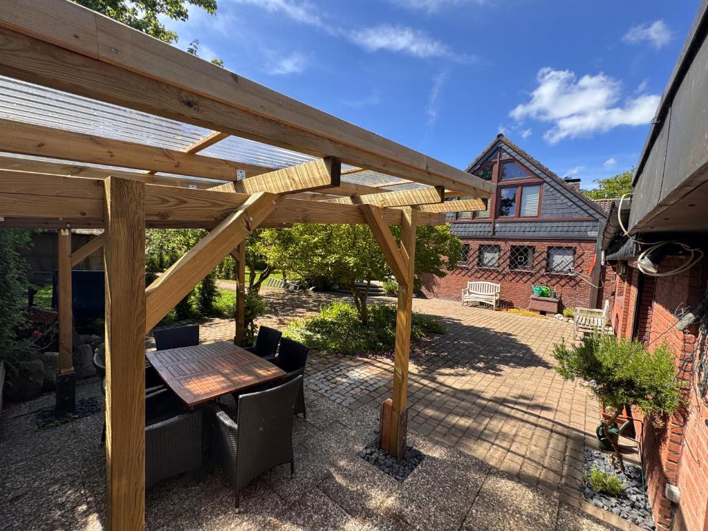 Fehmarn Presen-Süd - Ferienhaus plus Anbauwohnung für bis zu 7 Personen in Strandnähe, Fehmarn