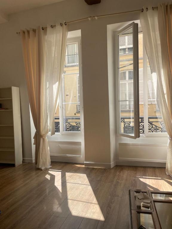 Artist apartment in Le Marais - 2