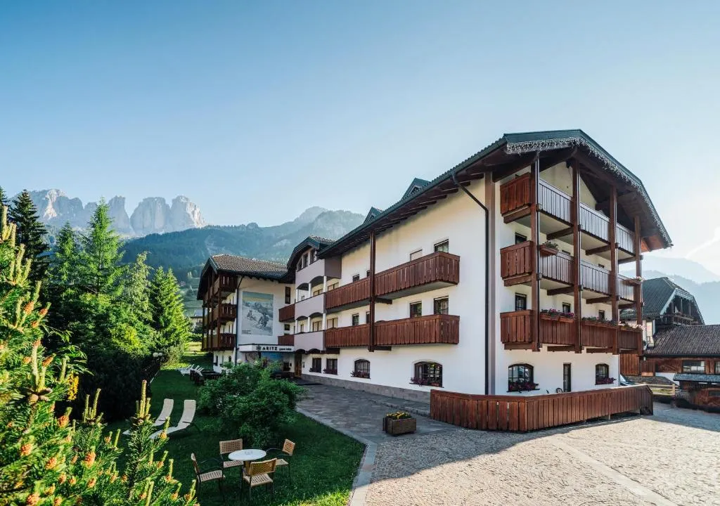 Garni Aritz, hotel in Campitello di Fassa