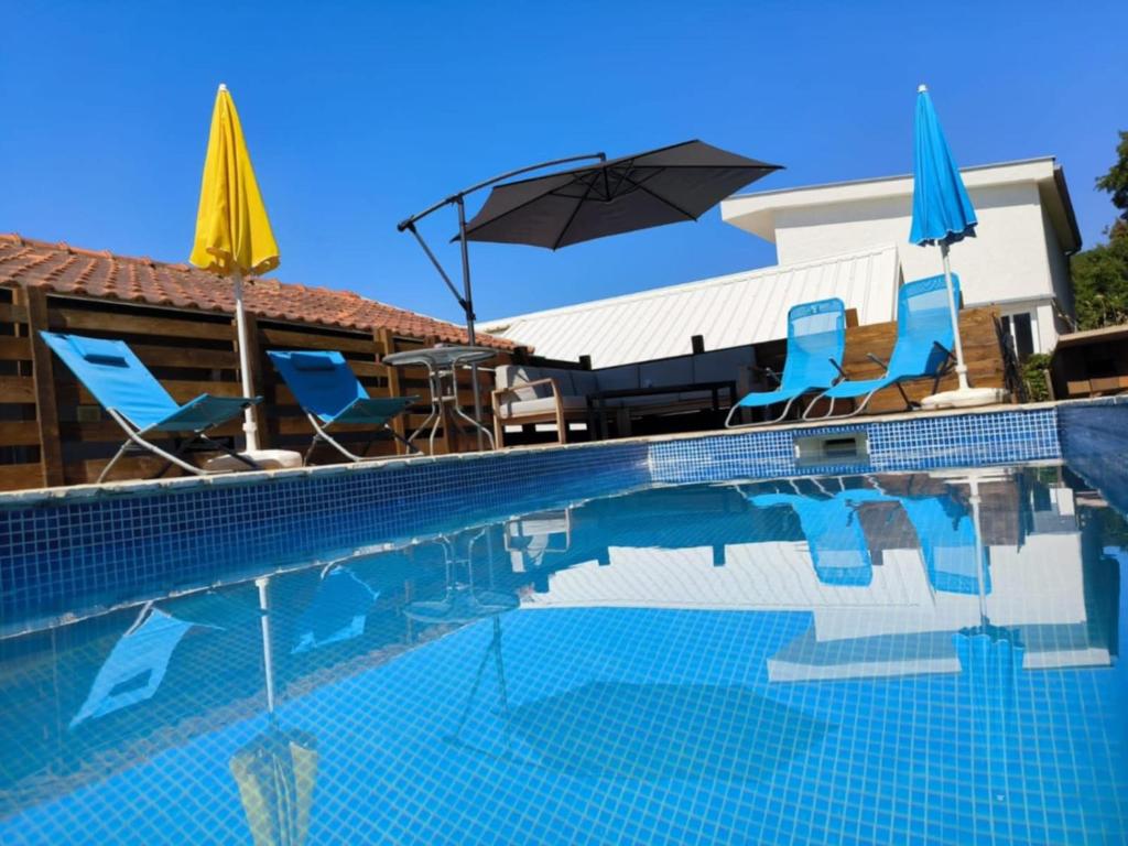 Carefree Apartments - 2