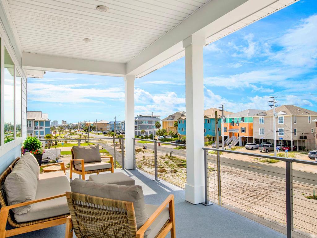 Navarre Dreams, Navarre