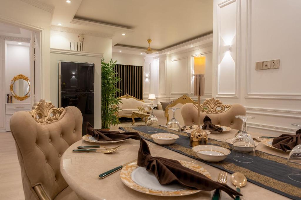 The Versailles Suite A Designer Home in Dhaka, Dhaka