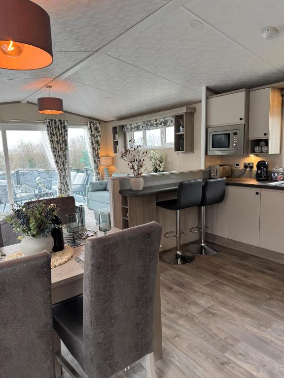 Bliss on the Bay (Waterside Holiday Park, Paignton) - photo 3