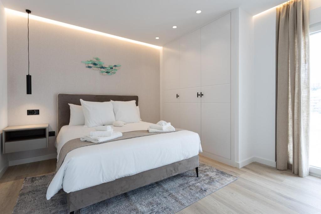 MTR Marbella Temporary Rent Apto 4 dormitorios Luminoso con zonas Chill Out y Gym - 2