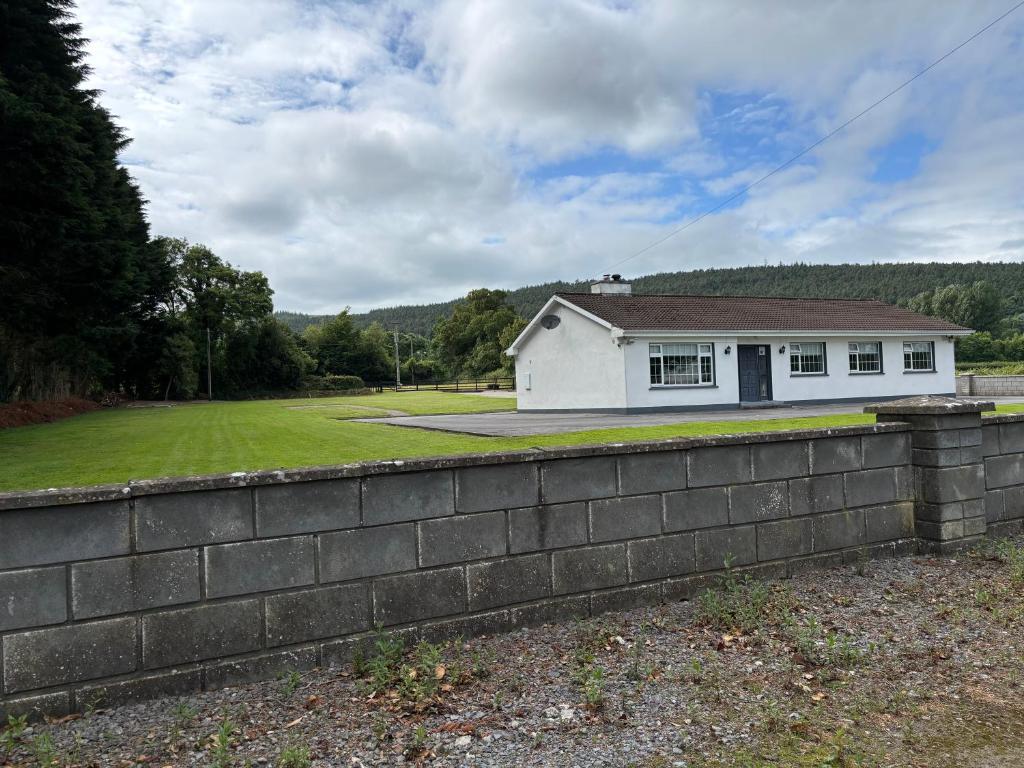 Teachín na Gréine, Cahir