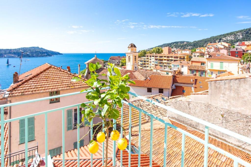 #50 Staywizus - Contesso Duplex - 1BDR, Sea View Terrace & AC - 4