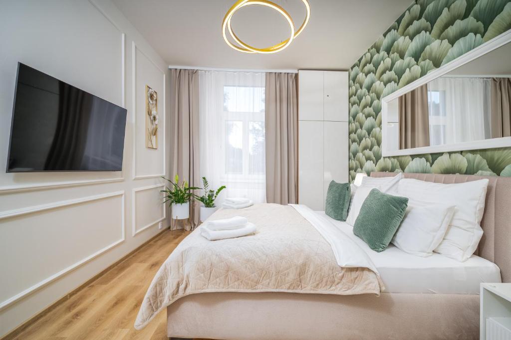 Luxury New Apt near the Colonnade with Parking & 4 min to the center - near the forest, Mariánské Lázně