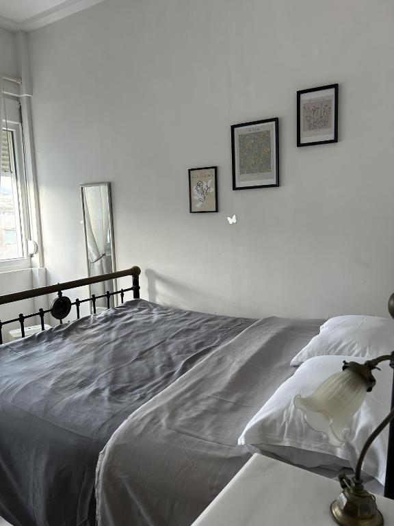 Moderna Yaya - Andros Chora, Andros