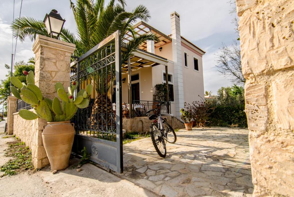 Madis Home 1, Kipséli