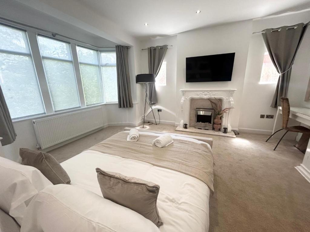 Stanley House - Luxury 6 Bed, Free Parking, Blackpool