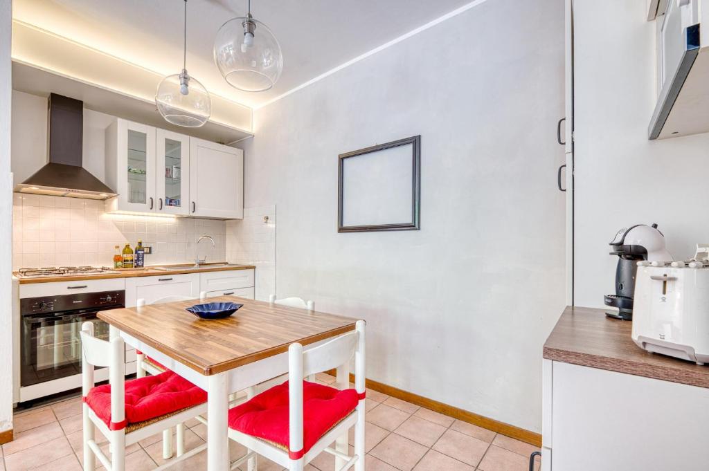 GuestHost - Bright Apartment with garden - 4