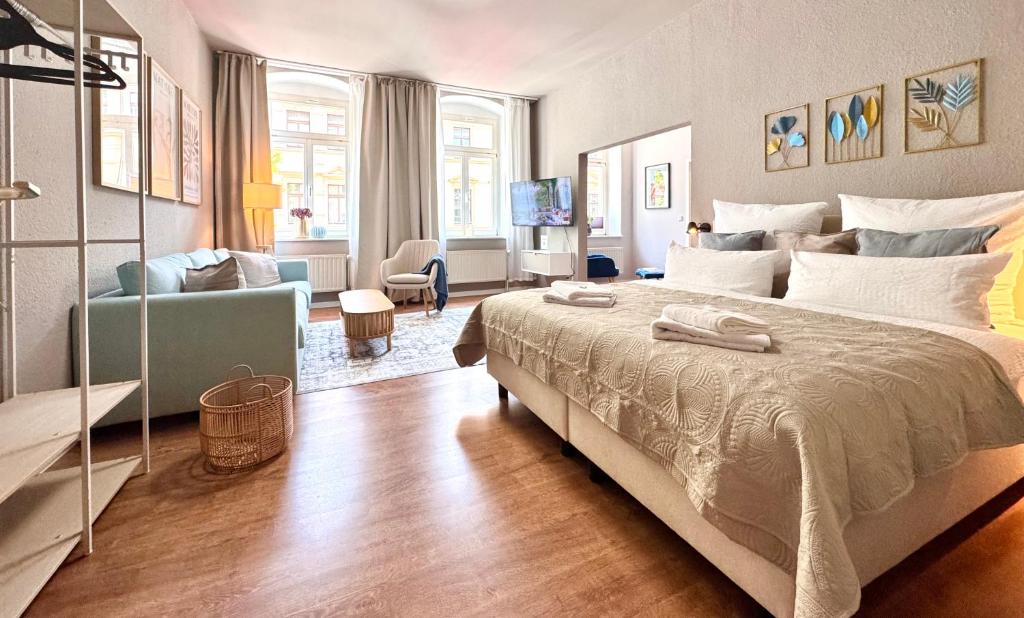 Amber & Air - 2 Schlafbereiche, Altstadtnähe, WLAN & Parkplatz, Freiberg