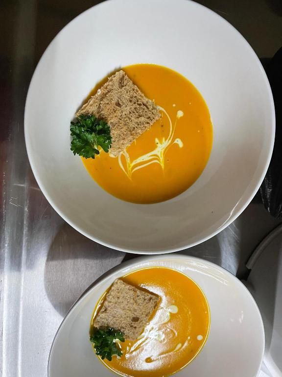 Еда и напитки