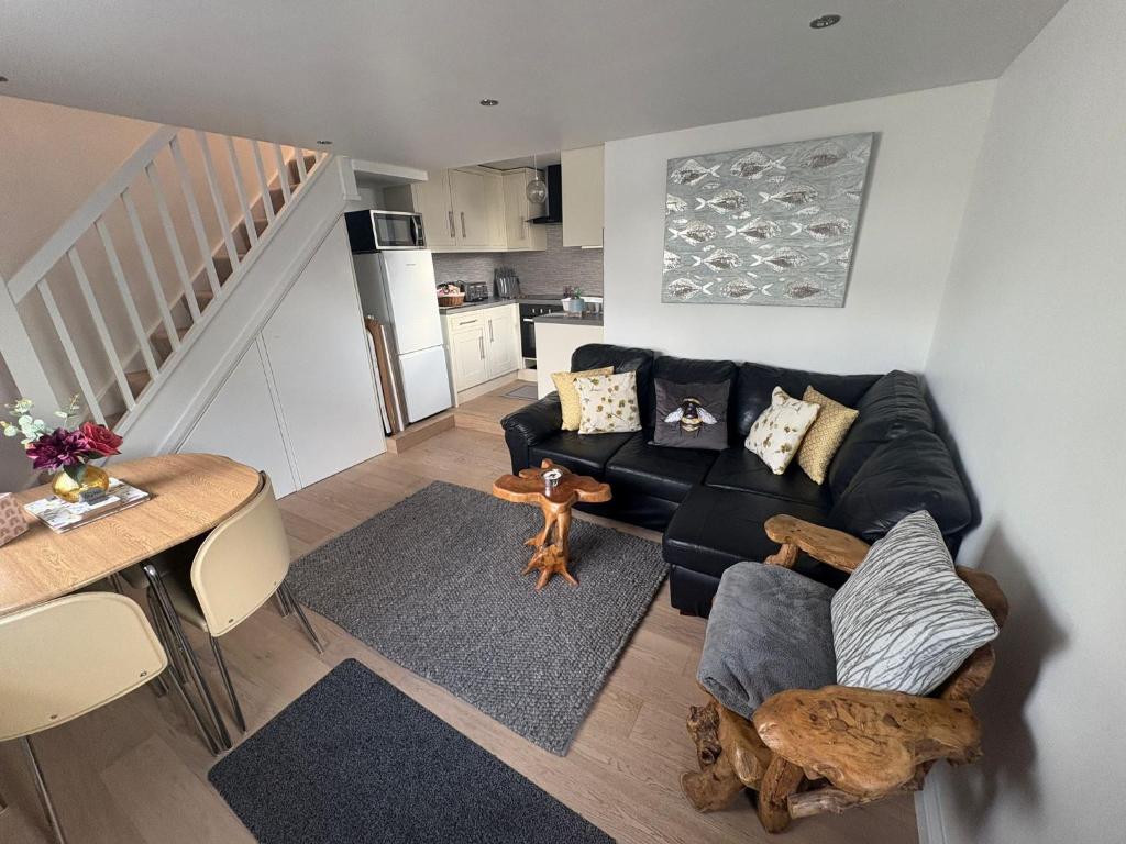 The Travellers Retreat, Neston