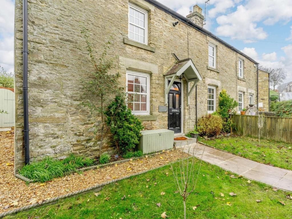 2 Bed in Richmond 90435, Richmond