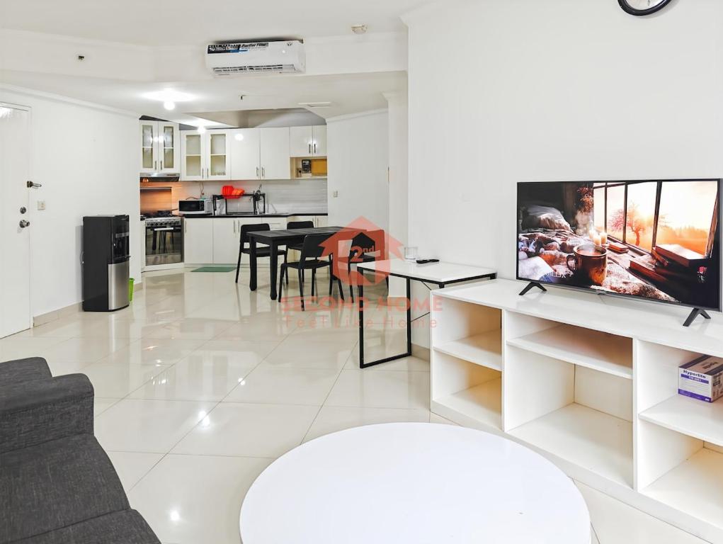 Large 3BR Rasuna Apt with Pool, Gym, WiFi by 2ndHome, Jakarta