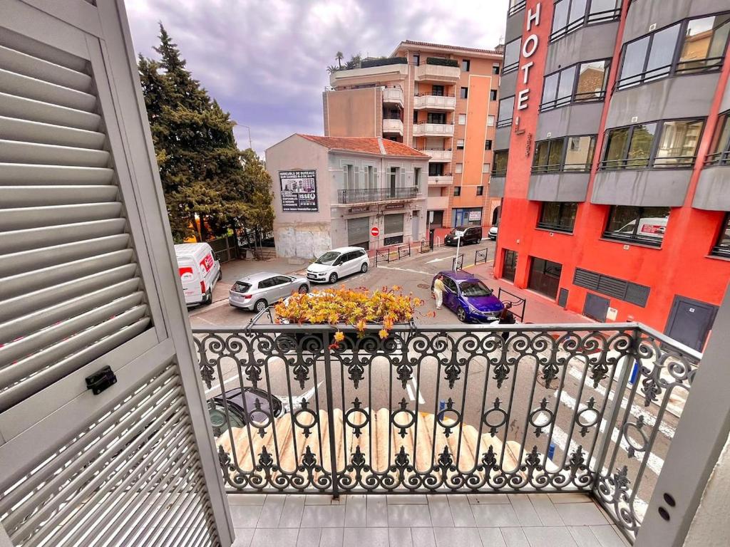 3 Pièces à 100m de la Croisette - 2
