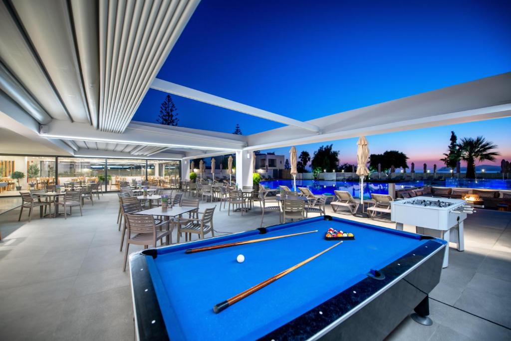 スイミングプール