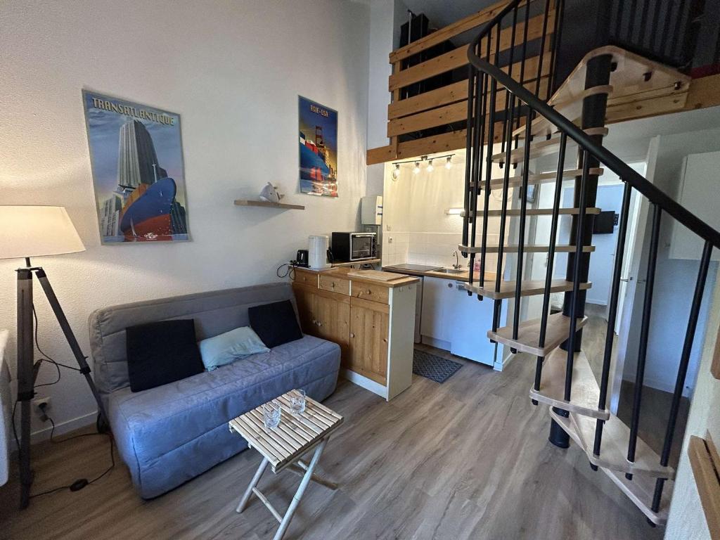 Charmant T2 à 1200m de la plage avec balcon, parking privé et ménage inclus à Saint-Jean-de-Monts - FR-1-224C-312 - 1