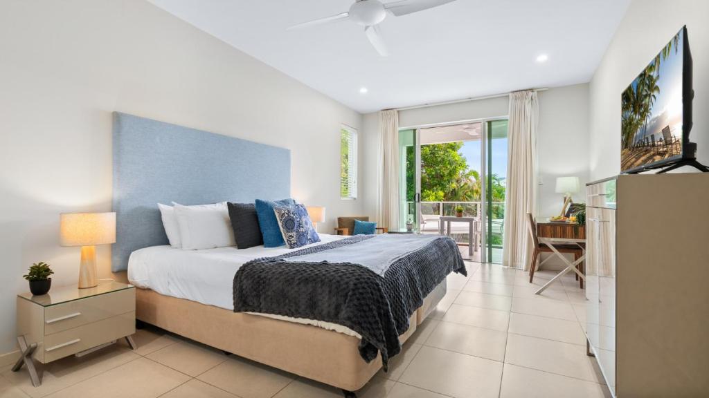 Shoreside Studio at 201, Cairns North