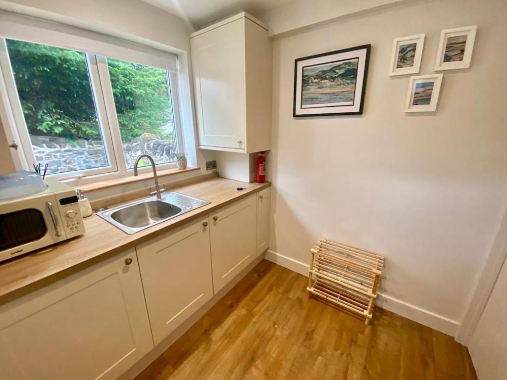 Boutique Cottage Inside Conwy Walls photo 5