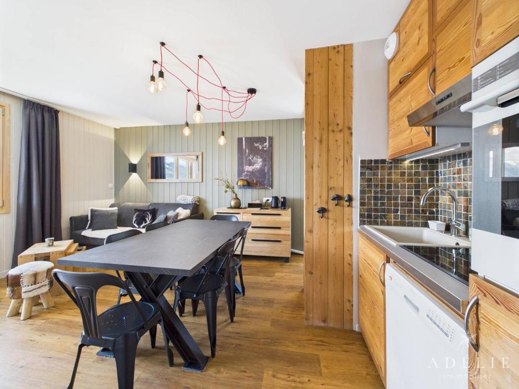 Appartement 2 Pièces Cabine pour 6 Personnes - Skis aux Pieds, Balcons, Parking, WIFI ! - FR-1-398-548 - 3