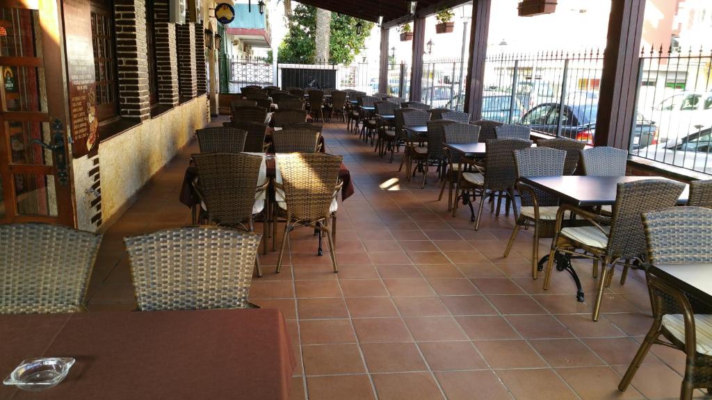 Aparthotel Safari — Restaurant & bars in Calella, Catalonia