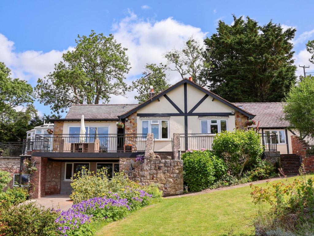 The Old Barn, Ruthin