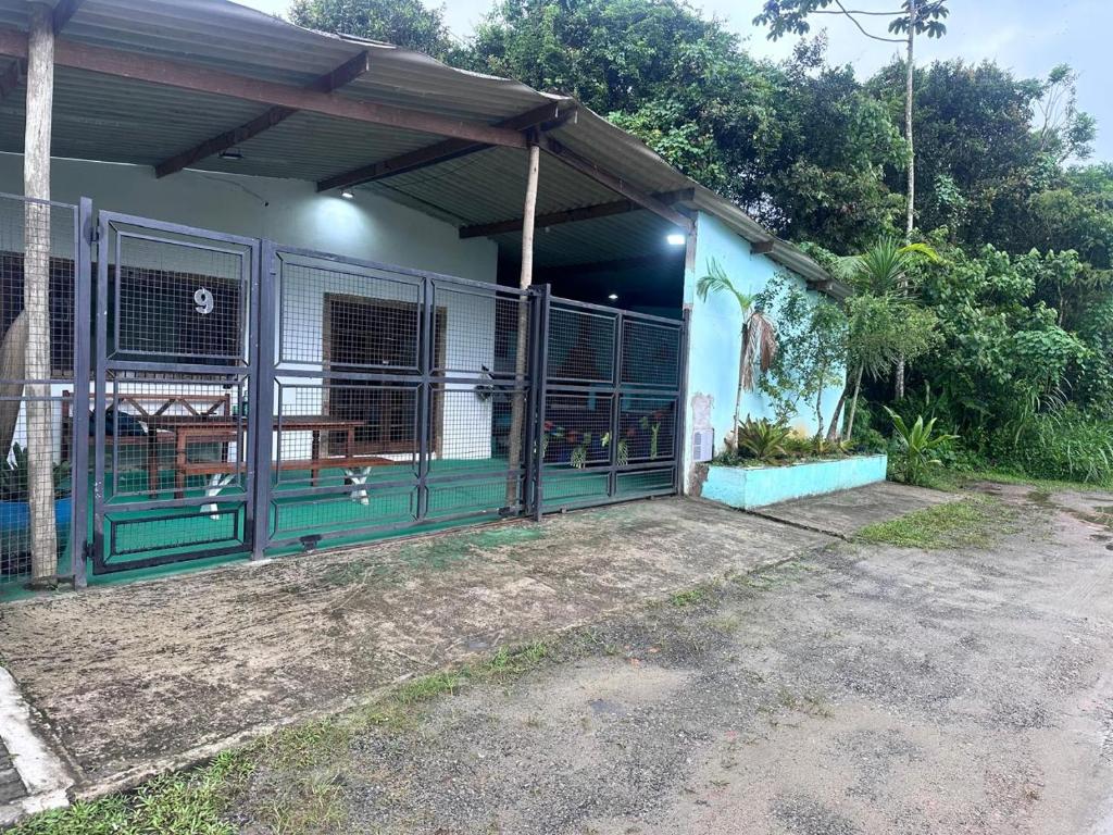Casa rosa nobre, Ubatuba