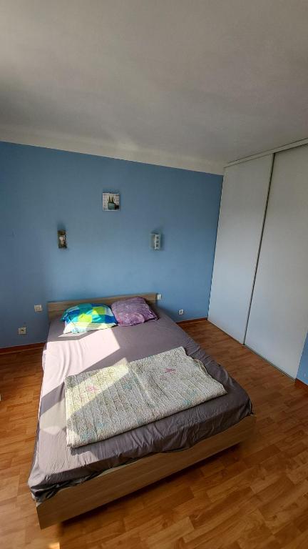 T4 bien situé pour vacances - 3