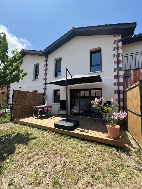 Maison cosy avec petit jardin - 1