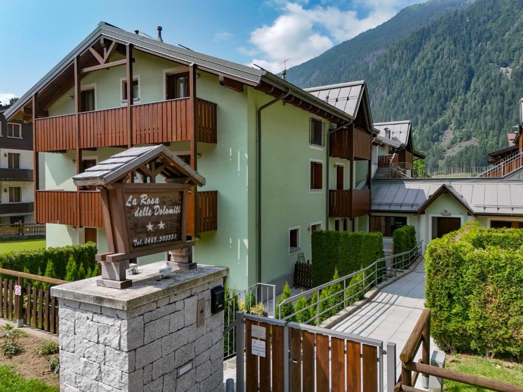 Residence Rta La Rosa delle Dolomiti - 5