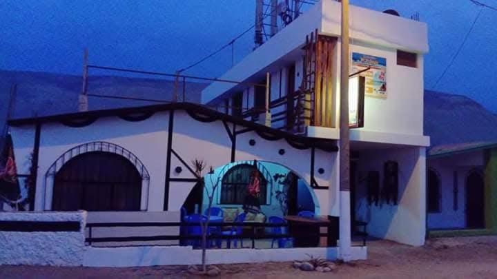 ALOJAMIENTO M&S Camaná, La Punta