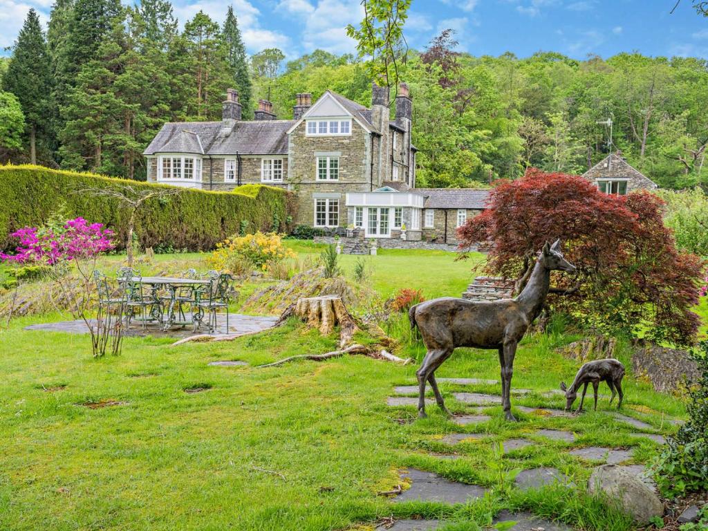 3 Bed in Lakeside 94925, Lake Side