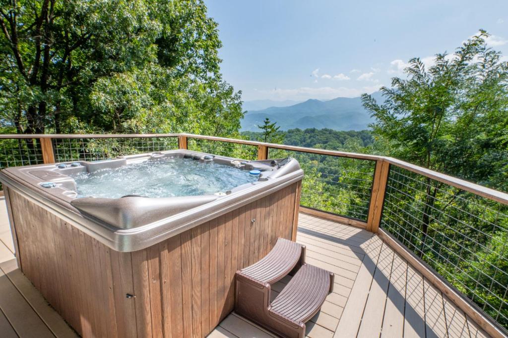 Window Wonderland By Avada Properties, Gatlinburg