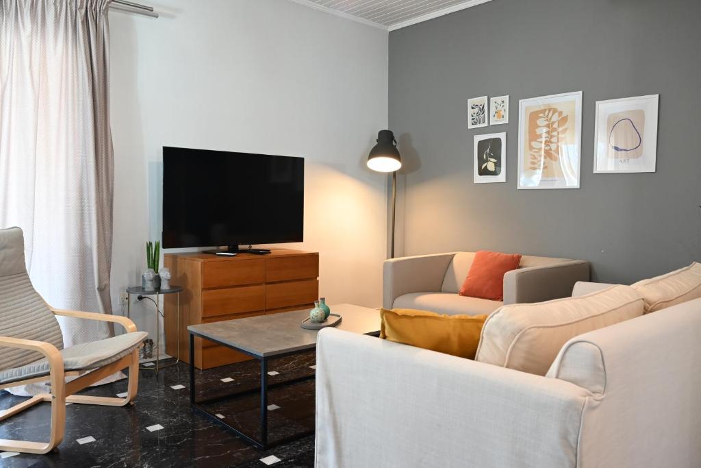 Kalamata Nest, Kalamata