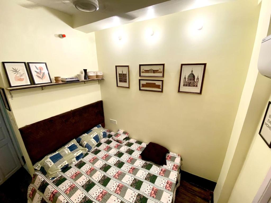 Mini Studio 2 Close to Quest Mall, Kalkata