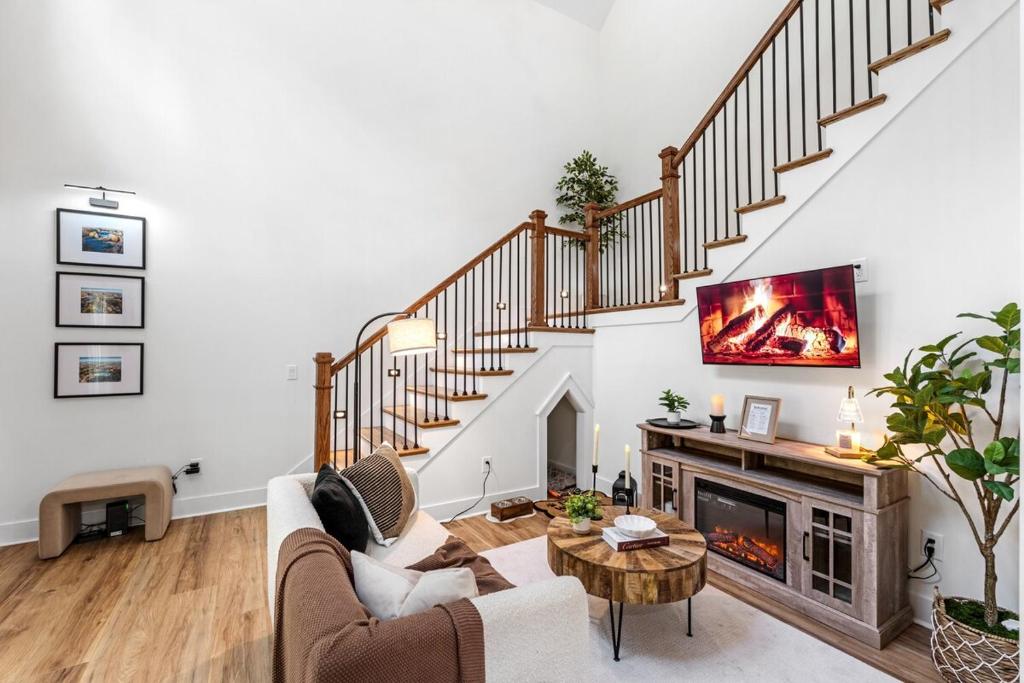 Cottage by Lake Hartwell Cocoa y Canoes, Westminster