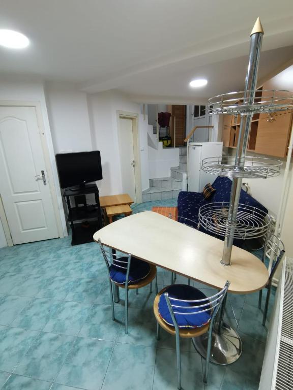 Stan za Exit Grbavici - 2