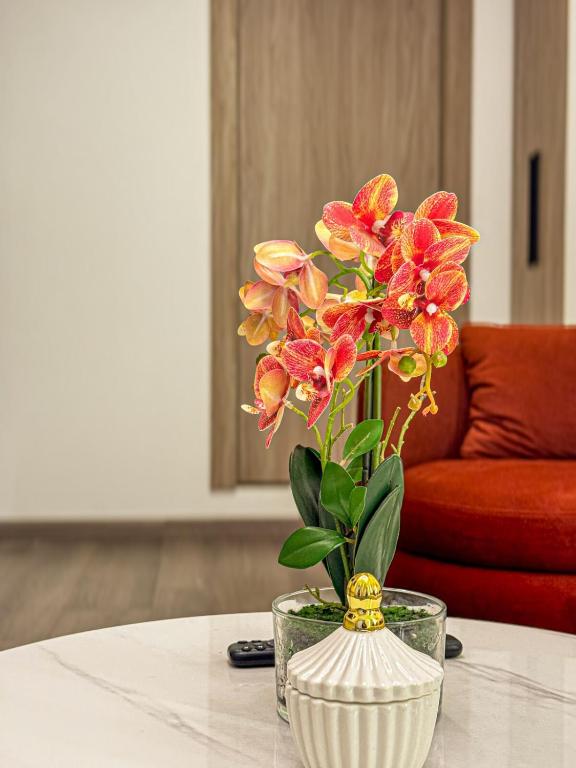 Totems Urban Nest 2 Garages Included - 4